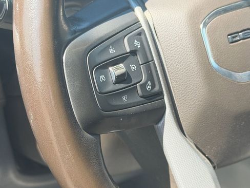 Used 2021 GMC Yukon Denali w/ Denali Premium Package AWD/4WD image 22