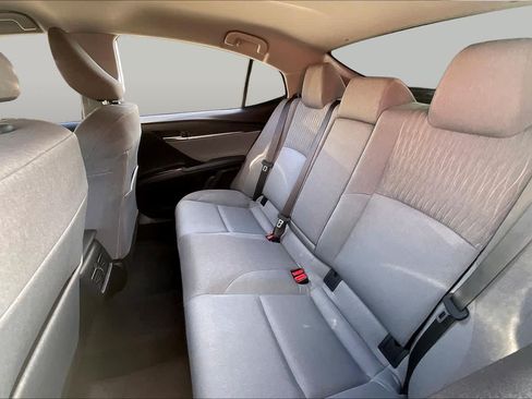 Used 2025 Toyota Camry Hybrid FWD image 20