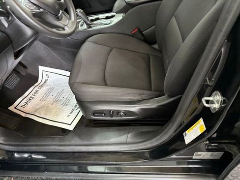 Used 2020 Chevrolet Malibu LT image 17