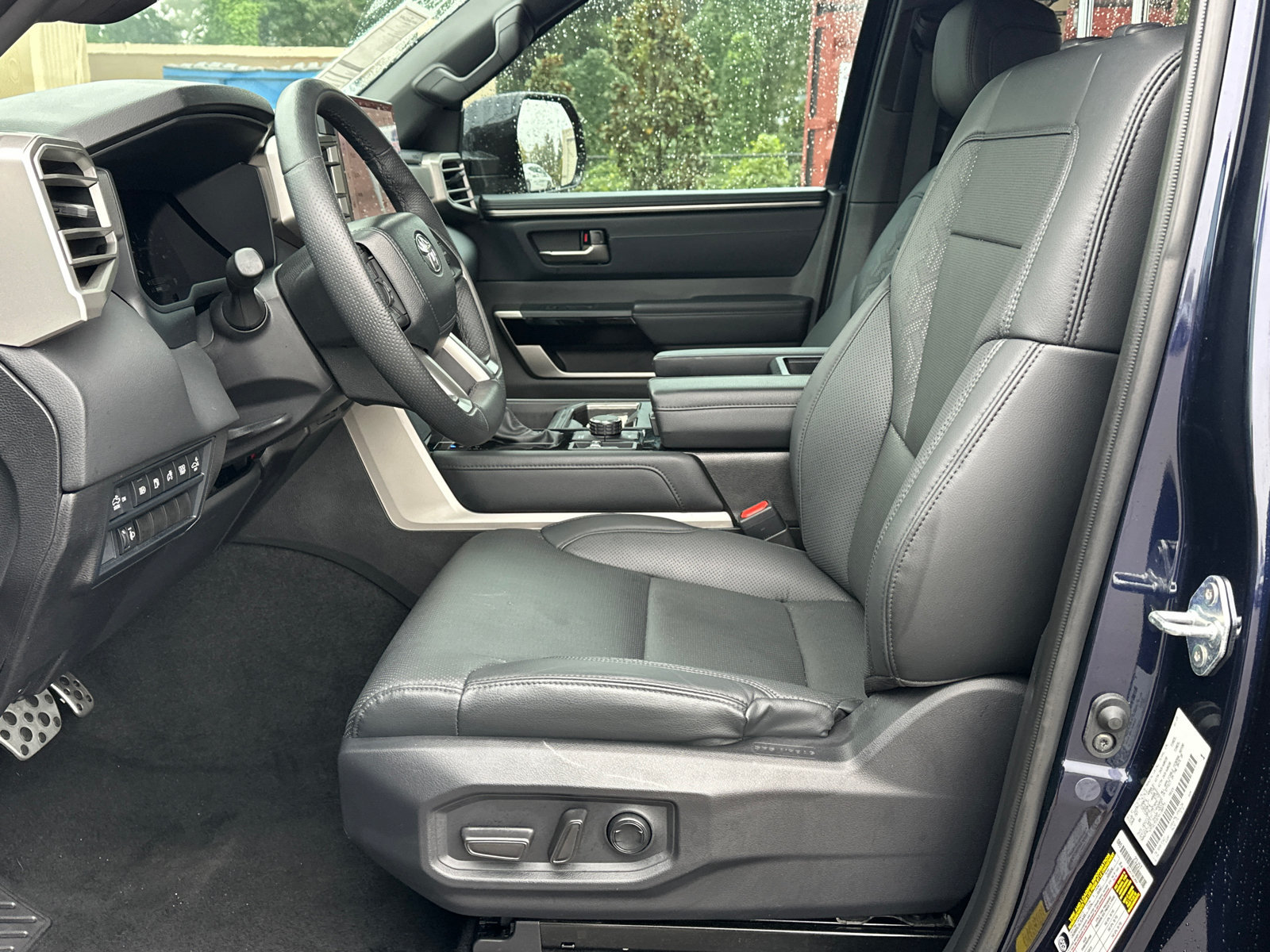 Used 2025 Toyota Tundra Limited w/ TRD Off-Road Package AWD/4WD image 11