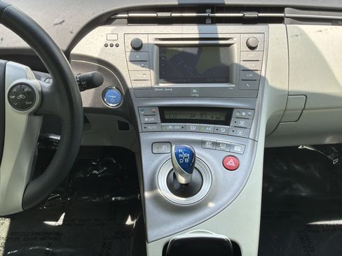 Used 2014 Toyota Prius Four FWD image 29