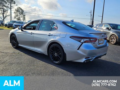 Used 2023 Toyota Camry XSE image 9