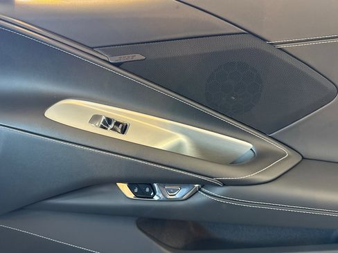 Used 2023 Chevrolet Corvette Stingray Premium Cpe w/ Z51 Performance Package RWD image 20