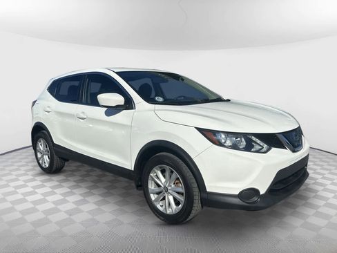 Used 2019 Nissan Rogue Sport S w/ Appearance Package image 1