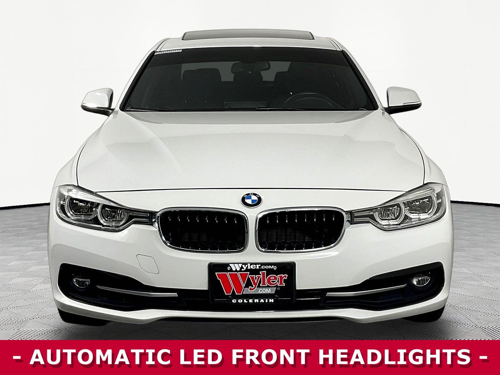 Used 2018 BMW 330i xDrive Sedan AWD/4WD image 2