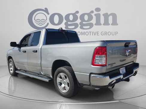 Used 2023 RAM 1500 Big Horn AWD/4WD image 3
