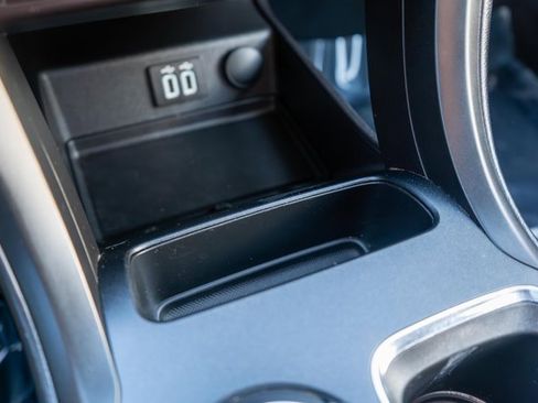 Used 2019 Ford Fusion Titanium image 34