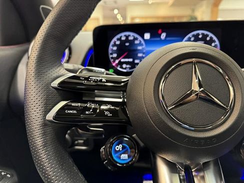 Certified 2025 Mercedes-Benz GLB 35 AMG 4MATIC image 22