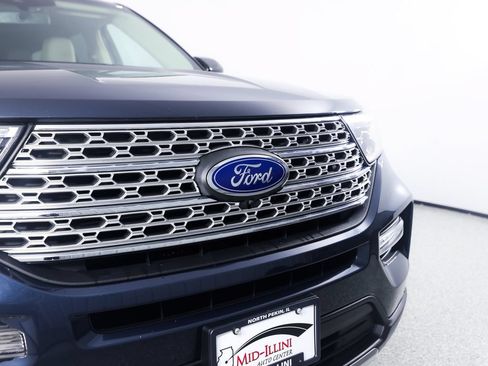 Used 2023 Ford Explorer Limited w/ Equipment Group 301A AWD/4WD image 4