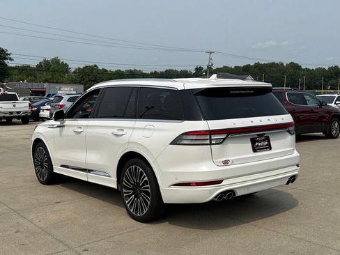 Used 2022 Lincoln Aviator Reserve w/ Equipment Group 201A AWD/4WD image 4