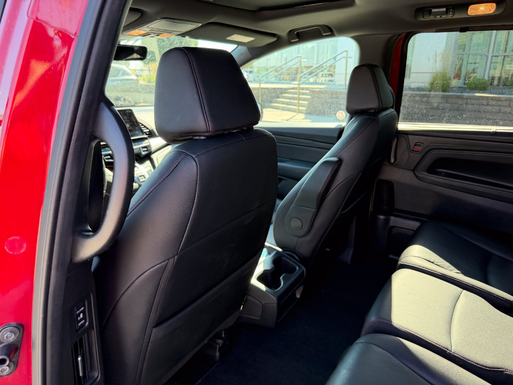 Used 2025 Honda Odyssey Sport-L image 13