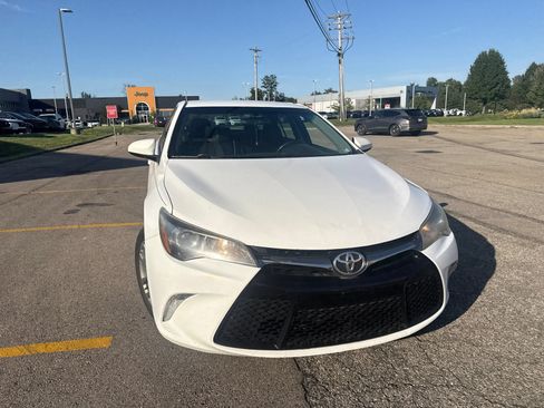 Used 2017 Toyota Camry SE FWD image 17
