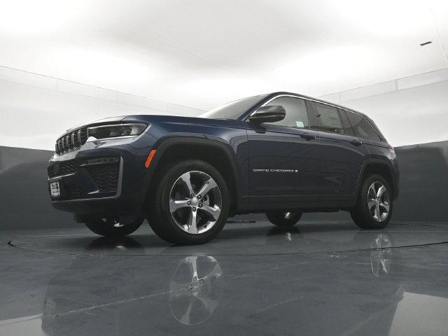 New 2026 Jeep Grand Cherokee Limited w/ Trailer Tow Package AWD/4WD image 20