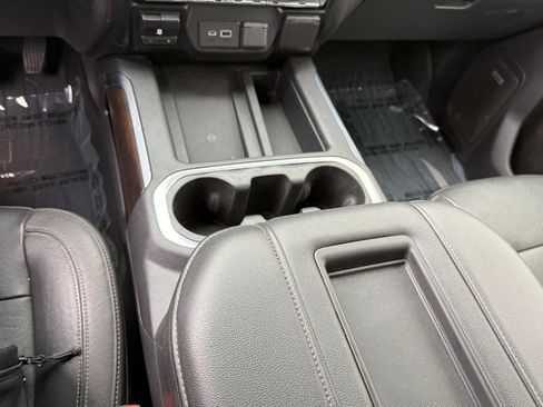 Used 2019 GMC Sierra 1500 SLT w/ SLT Premium Plus Package image 22