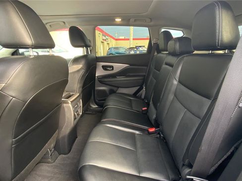 Used 2024 Nissan Murano SL image 11