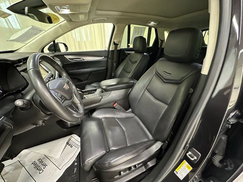 Used 2017 Cadillac XT5 Luxury AWD/4WD image 26