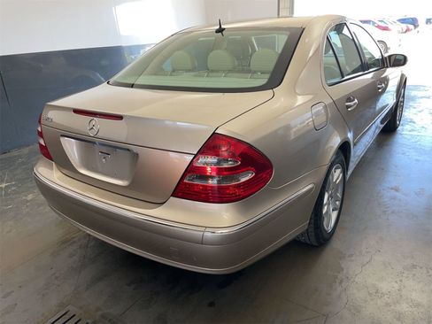 Used 2004 Mercedes-Benz E 320 4dr Sdn 3.2L image 3