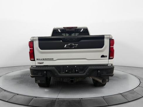 Used 2024 Chevrolet Silverado 2500 ZR2 w/ ZR2 Bison Edition AWD/4WD image 6