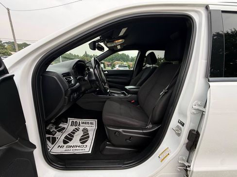 Used 2023 Dodge Durango SXT RWD image 16