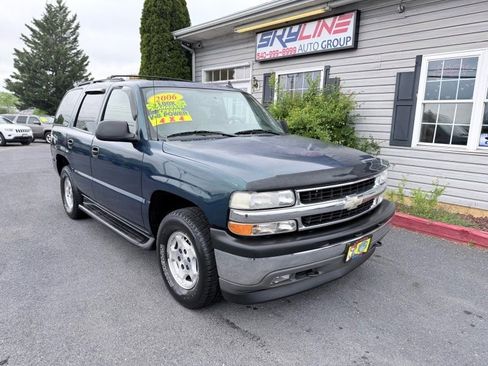 Used 2006 Chevrolet Tahoe LS w/ Smart Select Package AWD/4WD image 2