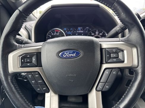 Used 2022 Ford F350 Lariat w/ Tremor Off-Road Package AWD/4WD image 14