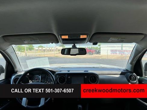 Used 2017 Toyota Tacoma SR5 w/ Tow Package RWD image 14