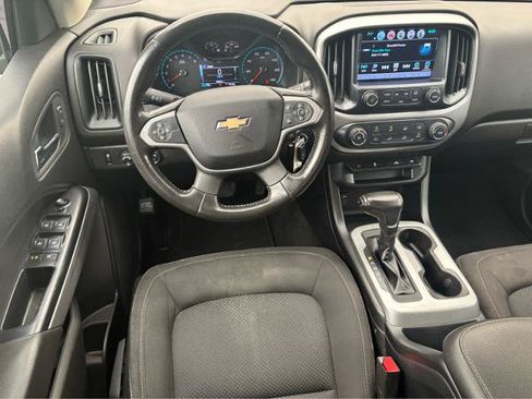 Used 2018 Chevrolet Colorado LT AWD/4WD image 18