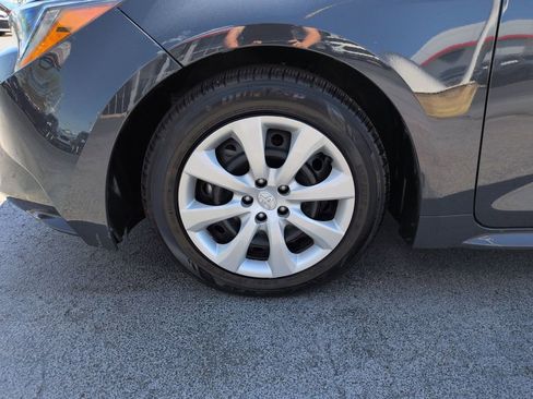 Certified 2025 Toyota Corolla LE image 27