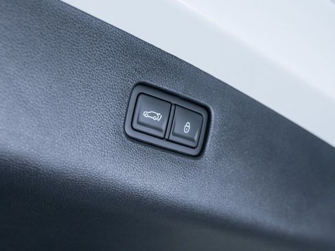 New 2026 Genesis GV70 2.5T Advanced image 9