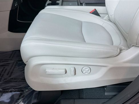 Certified 2026 Honda Odyssey EX-L image 17