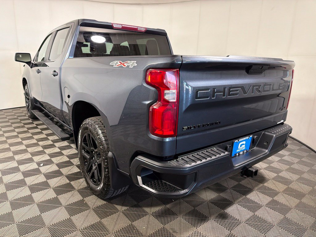 Used 2022 Chevrolet Silverado 1500 RST w/ LPO, Blackout Package AWD/4WD image 6