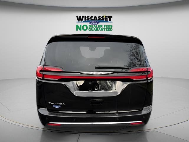 Used 2024 Chrysler Pacifica Touring-L FWD image 31
