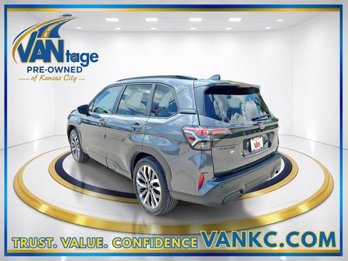 Used 2026 Subaru Forester Touring AWD/4WD image 9