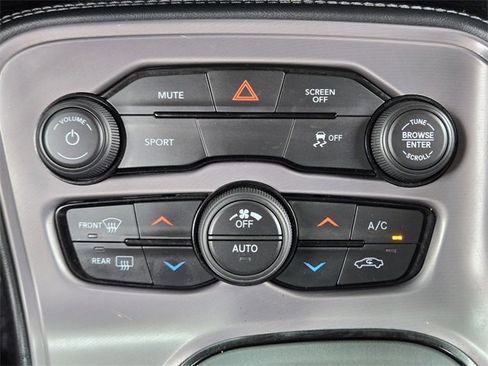 Used 2023 Dodge Challenger SXT image 19