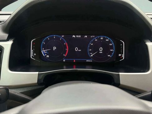 Used 2021 Volkswagen Atlas Cross Sport SEL image 21