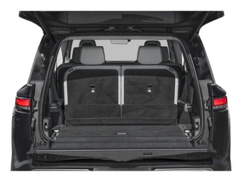 Used 2024 Rivian R1S Adventure AWD/4WD image 13