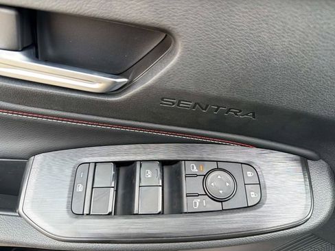 New 2026 Nissan Sentra SR w/ Floor Mat Package FWD image 18