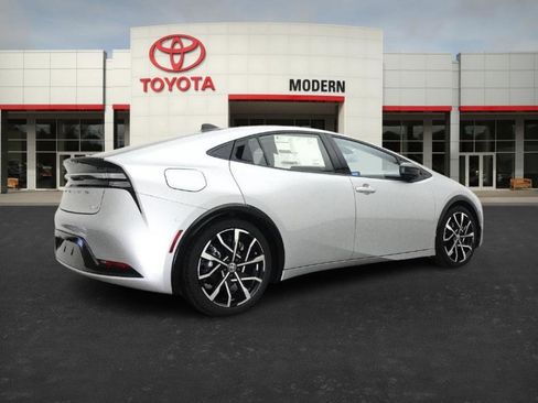 New 2026 Toyota Prius Plug-In Hybrid image 21