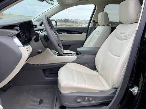 New 2025 Cadillac XT6 Premium Luxury w/ LPO, Floor Liner Package image 5