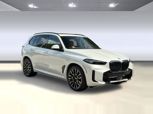 New 2026 BMW X5 xDrive50e w/ M Sport Package AWD/4WD image 7