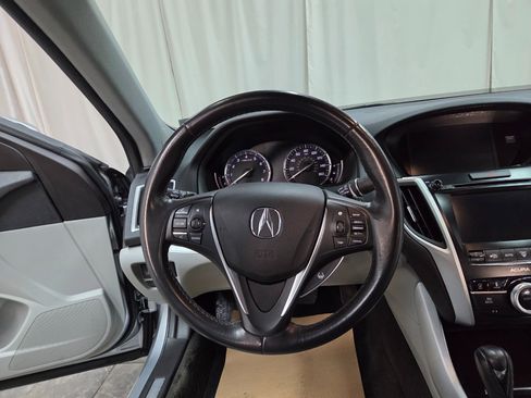Used 2017 Acura TLX w/ Technology Package image 27