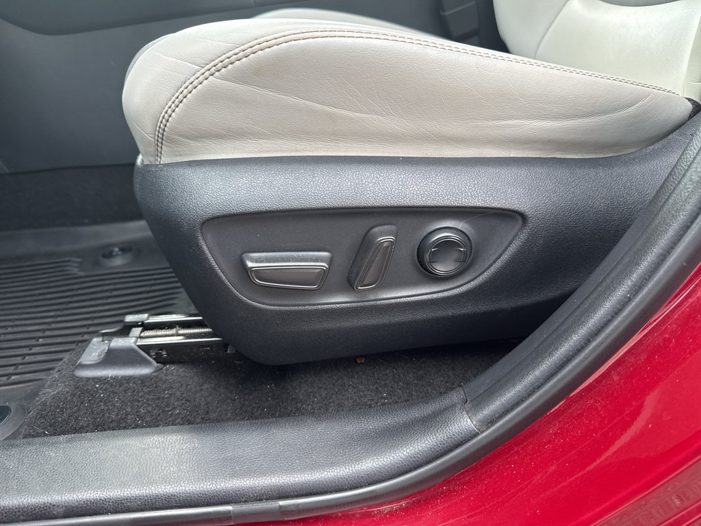 Used 2019 Toyota RAV4 XLE Premium w/ Advanced Technology Package AWD/4WD image 21