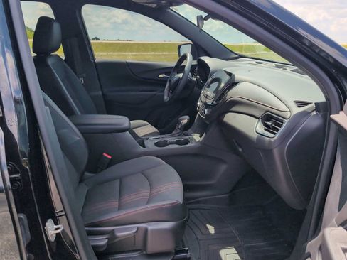 Used 2023 Chevrolet Equinox RS FWD image 26