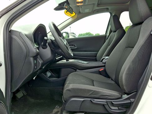 Used 2022 Honda HR-V EX image 11