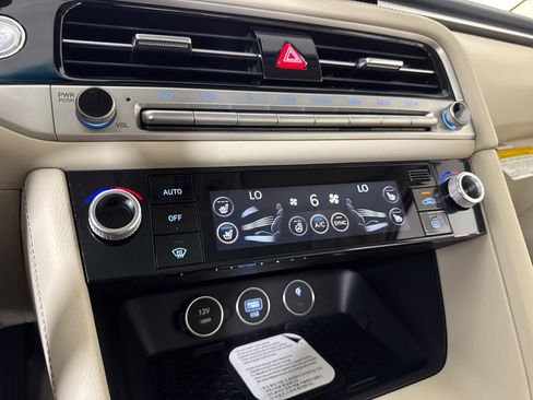 New 2026 Genesis G70 2.5T Prestige AWD/4WD image 8
