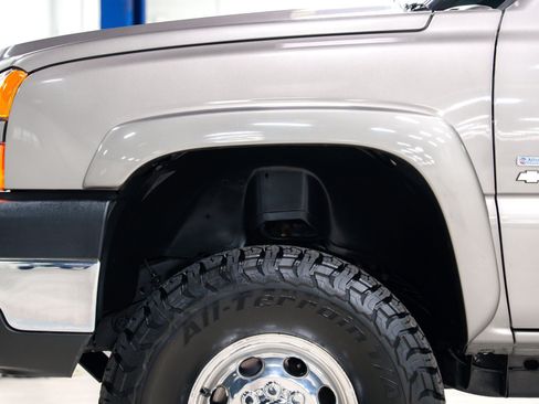 Used 2006 Chevrolet Silverado 3500 LT w/ Heavy-Duty Power Package AWD/4WD image 15