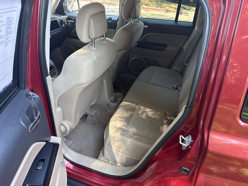 Used 2012 Jeep Patriot Latitude w/ Altitude Pkg AWD/4WD image 17