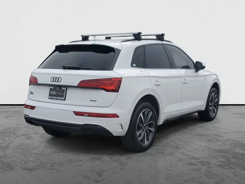 Used 2024 Audi Q5 2.0T Premium w/ Summer of Audi Package AWD/4WD image 4