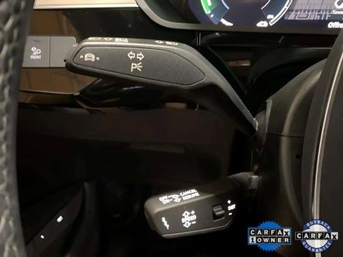 Used 2024 Audi Q8 e-tron Premium image 41