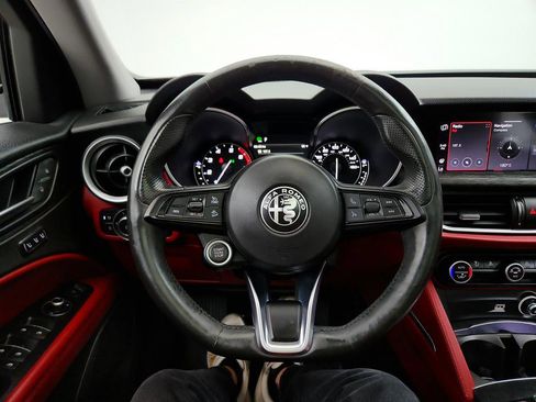 Used 2020 Alfa Romeo Stelvio Sport w/ Quick Order Package 22K Sport image 17